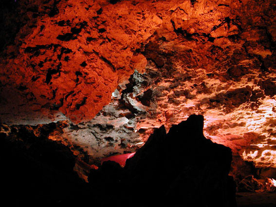 Фрагменты льда и гипсовых пород